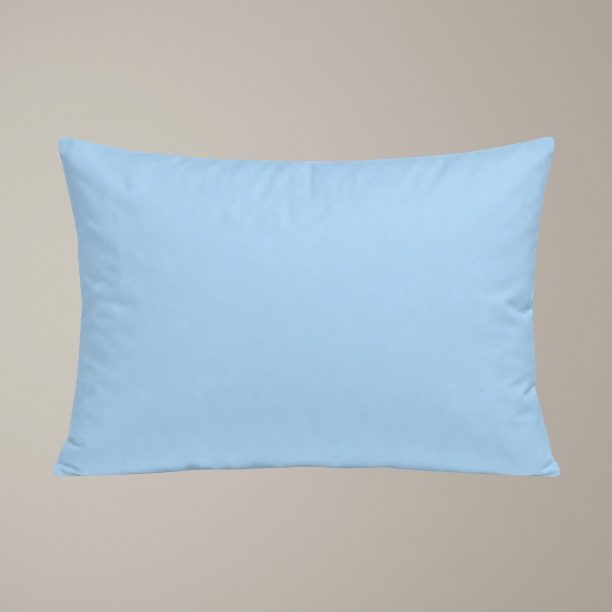 Finole Bettlaken in Atlantic, Bettwäsche auf dem Bett aus ägyptischer Baumwolle Perkal / Egyptian cotton Perkal bed sheet #Farbe_Atlantic