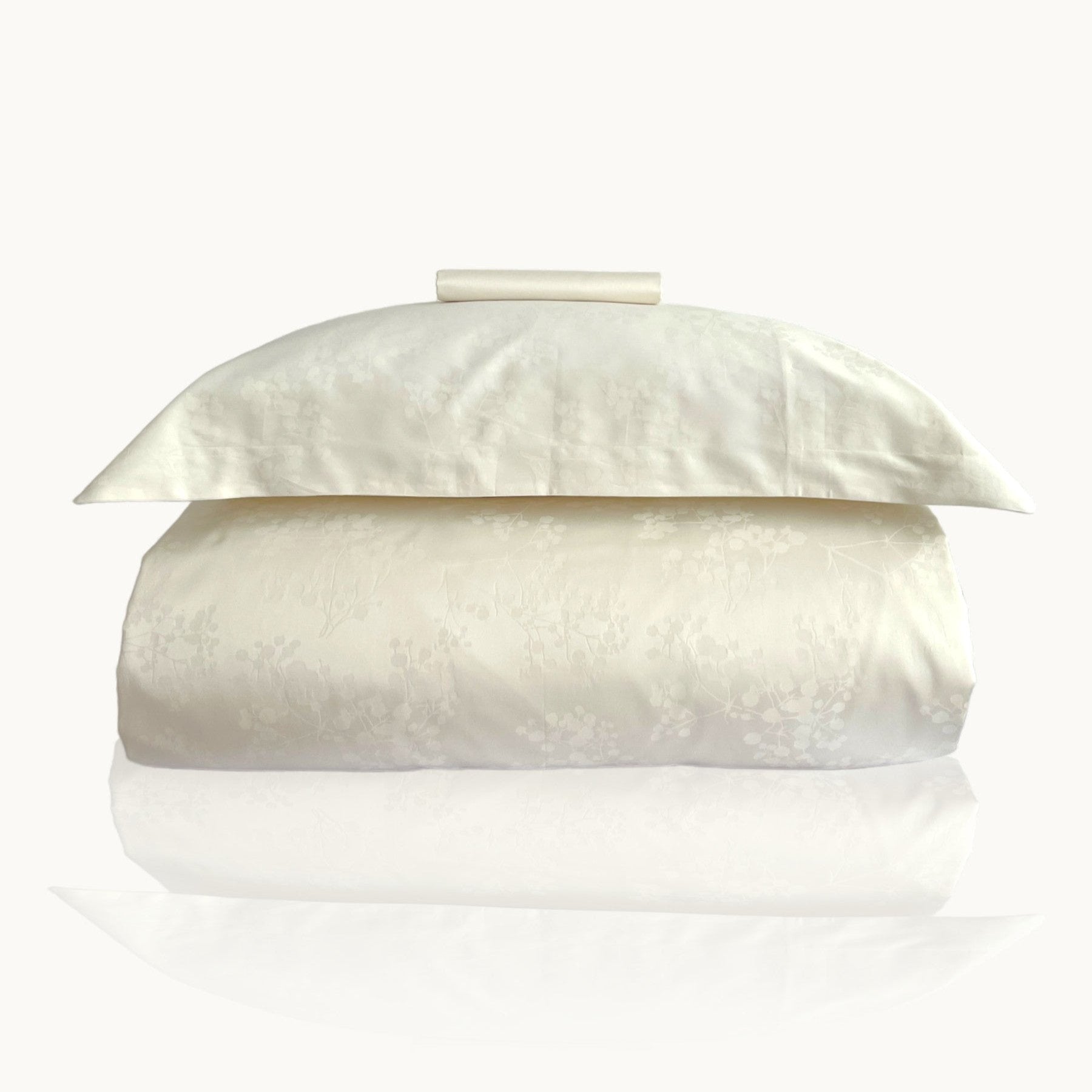 #Farbe_Milk Jaquard Florette Bettwäsche-Set aus ägyptischer Baumwolle in Cremeweiß, Satin Stoff mit 600 Fäden, ideal für exklusiven Komfort und stilvolle Schlafzimmer.